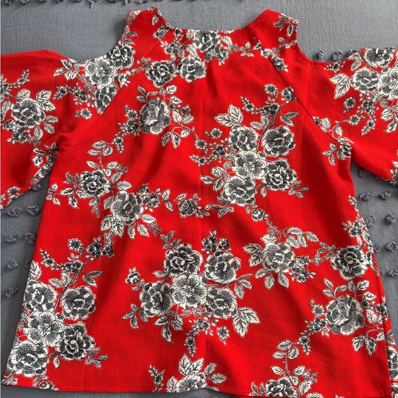 Women's Floral Top Bundle - Red and Yellow - Picture 5 of 8